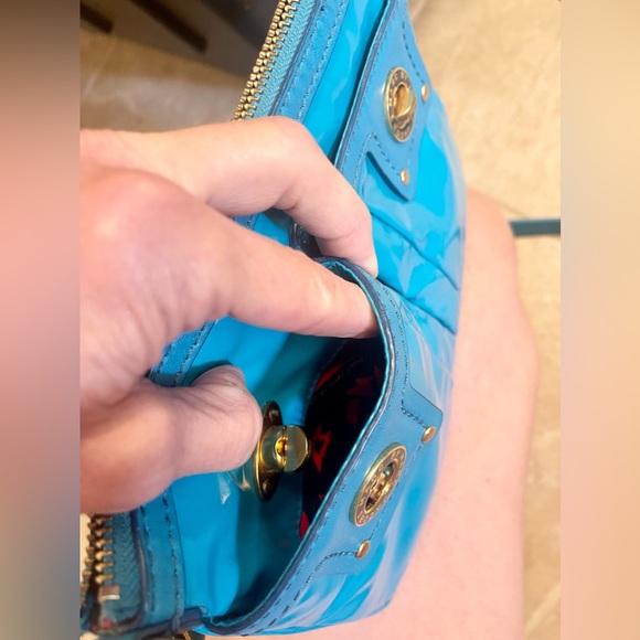 Gorgeous Marc Jacobs convertible crossbody bag! - Picture 9 of 10